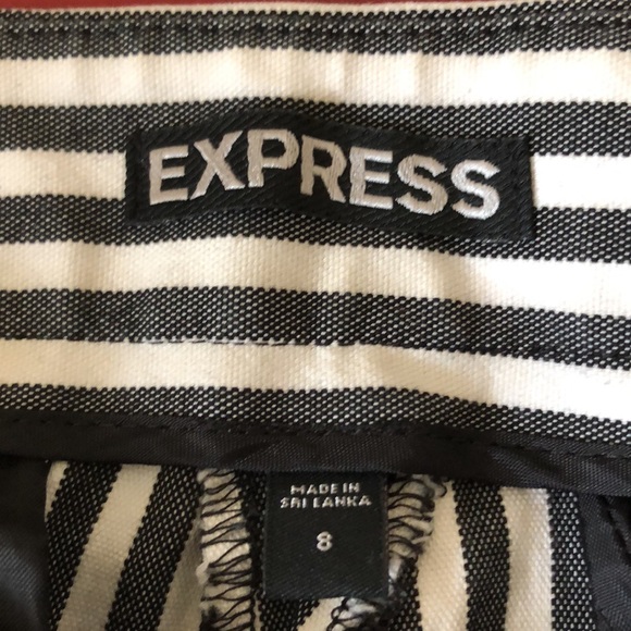 Express shorts: 2 for 22😳 - Picture 4 of 4